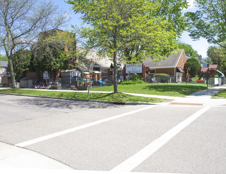 More Photos Of 1901 Ford Pkwy, Saint Paul Schools For Lease