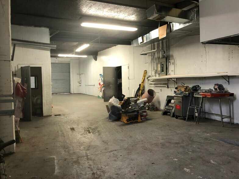 More Photos Of 1704 Boone Ave, Bronx Industrial For Lease