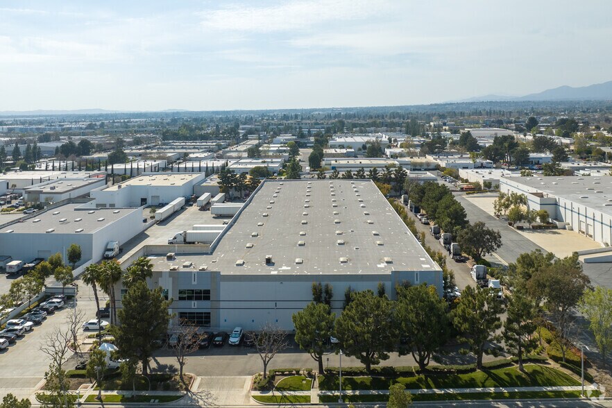 More Photos Of 8700 White Oak Ave, Rancho Cucamonga Warehouse For Lease