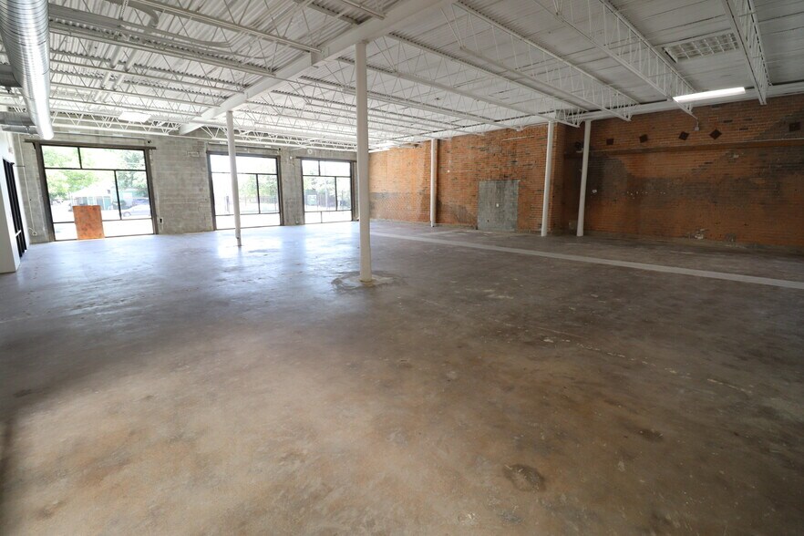 More Photos Of 4320 Main St, Dallas Loft Creative Space For Sale