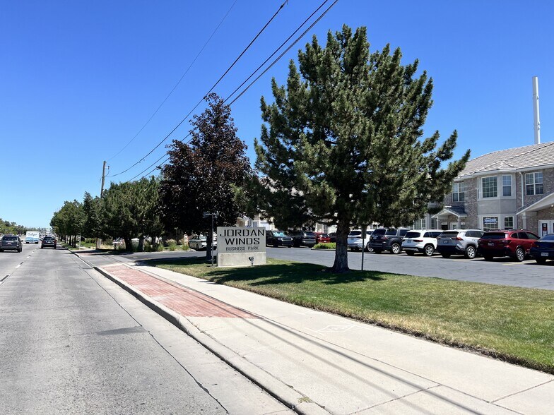 More Photos Of 8541 S Redwood Rd, West Jordan Office For Sale
