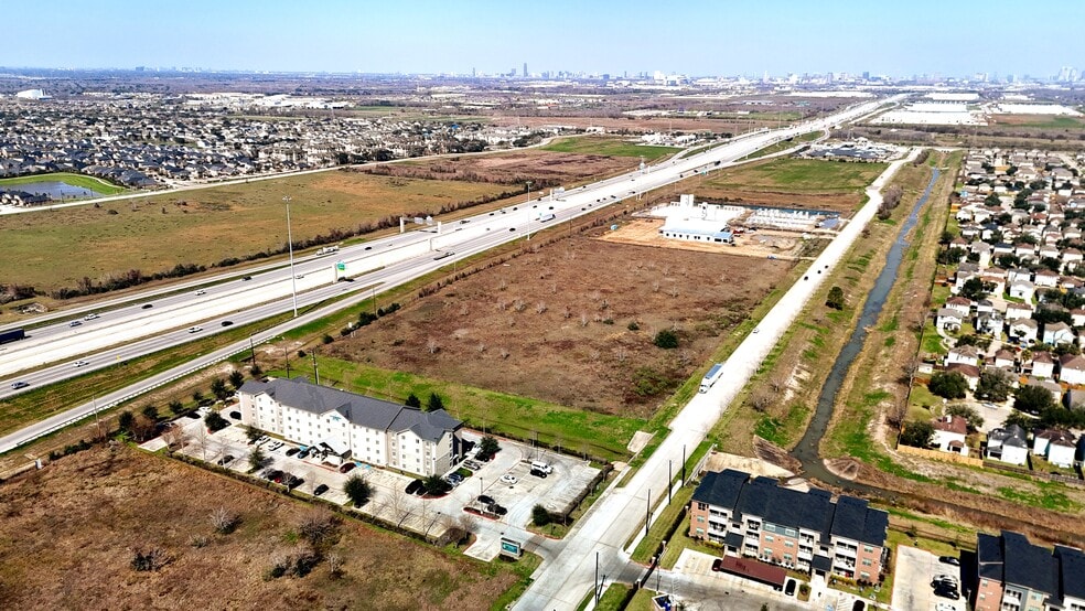 More Photos Of West Orem Drive, Houston Land For Sale