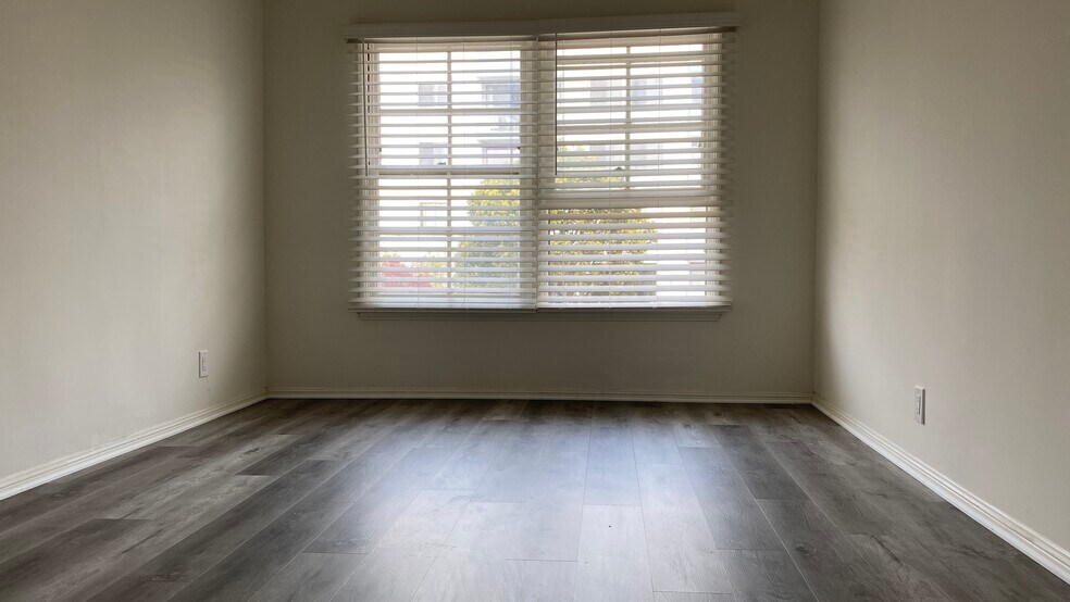 More Photos Of 228 Idaho Ave, Santa Monica Apartments For Sale