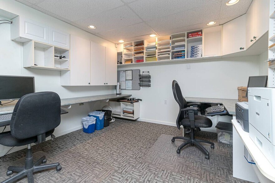More Photos Of 832 Fisgard St, Victoria Office For Sale