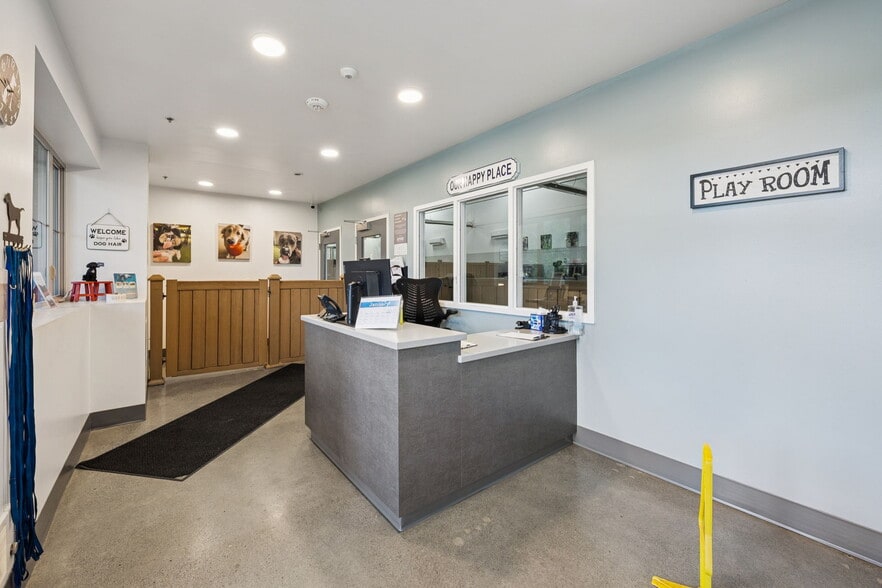 More Photos Of , Sumner General Retail For Sale