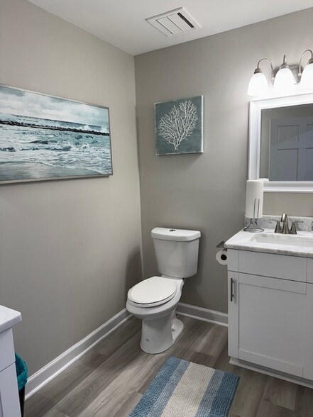 More Photos Of 1100 Eaglewood Dr, Virginia Beach Office For Lease