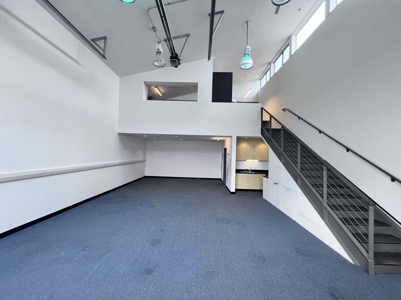 More Photos Of 2332 4th St, Berkeley Warehouse For Lease