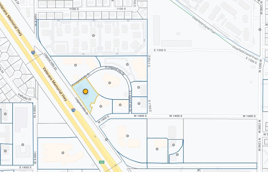 More Photos Of 1346 S Legend Hills Dr, Clearfield Freestanding For Lease