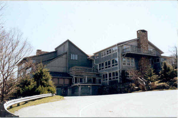 Primary Photo Of 704 Beech Mountain Pky, Beech Mountain Freestanding For Lease