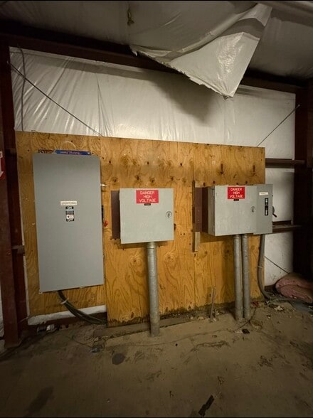 More Photos Of 43510 National Rd, Belmont Industrial For Sale