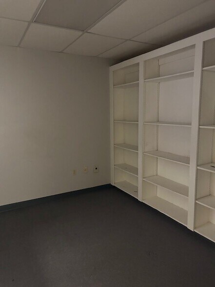 More Photos Of 6285 Highway 167 N, Winnfield Loft Creative Space For Lease