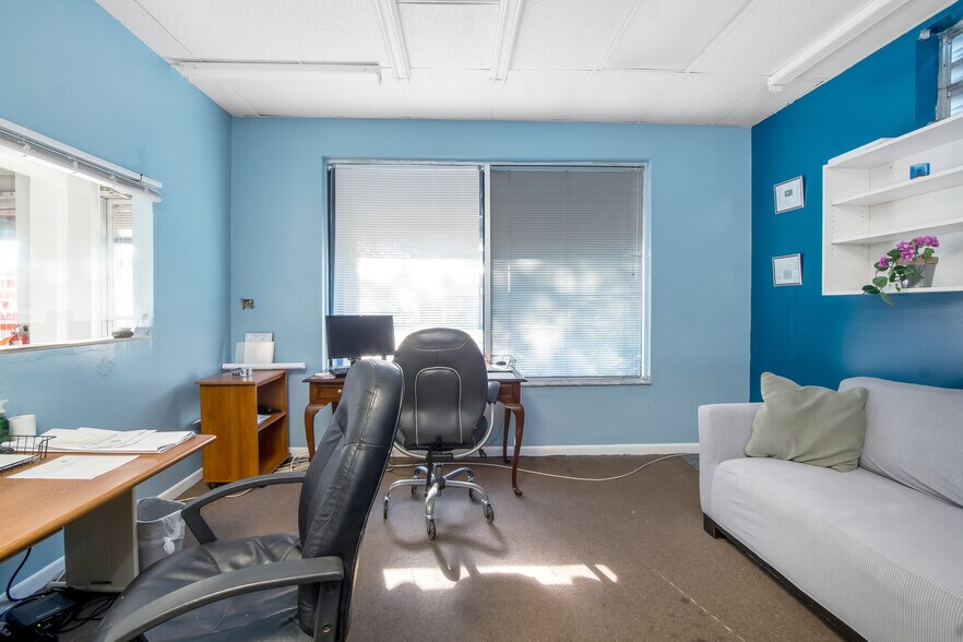 More Photos Of 3071 NW 64th Ave, Sunrise Warehouse For Lease