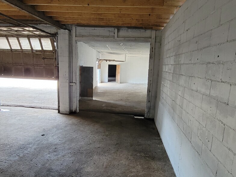 More Photos Of 619 Madison Ave, Memphis Freestanding For Sale