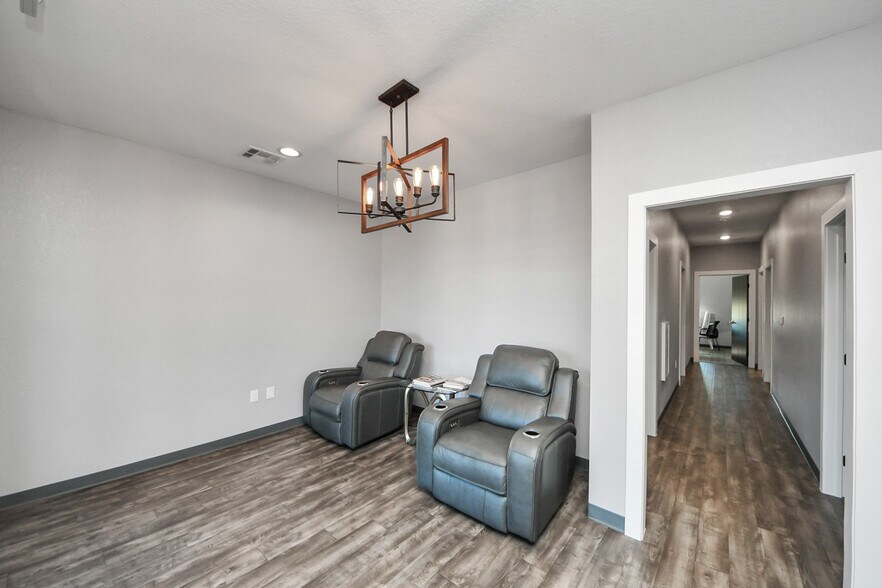 More Photos Of 800 Bonaventure Way, Sugar Land Medical For Sale