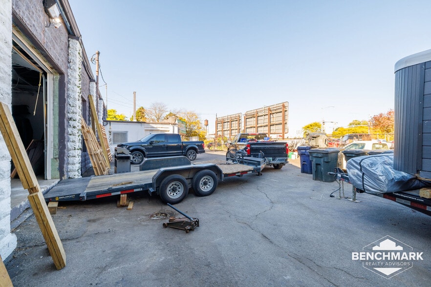 More Photos Of 545 West Ave, Rochester Warehouse For Sale