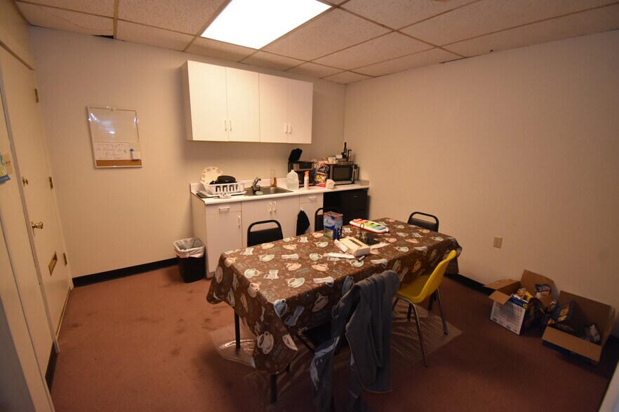 More Photos Of 800 Main St, Hellertown Office For Lease