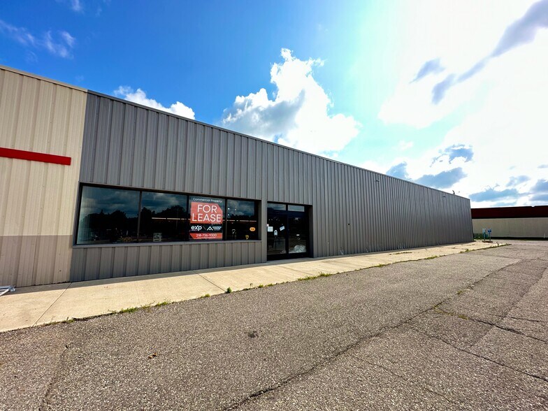 More Photos Of 1202 4th Ave S, Wahpeton Freestanding For Sale