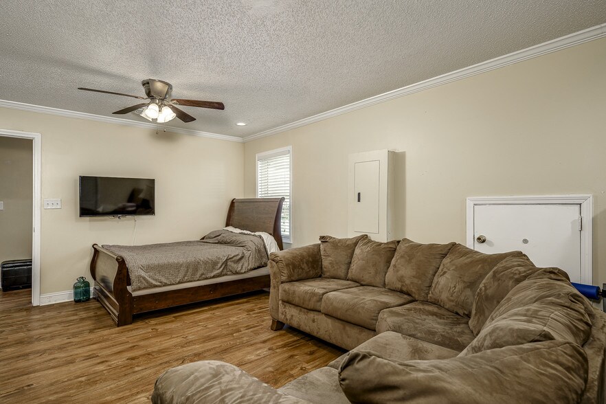 More Photos Of 100 E Fort Macon Rd, Atlantic Beach Restaurant For Sale