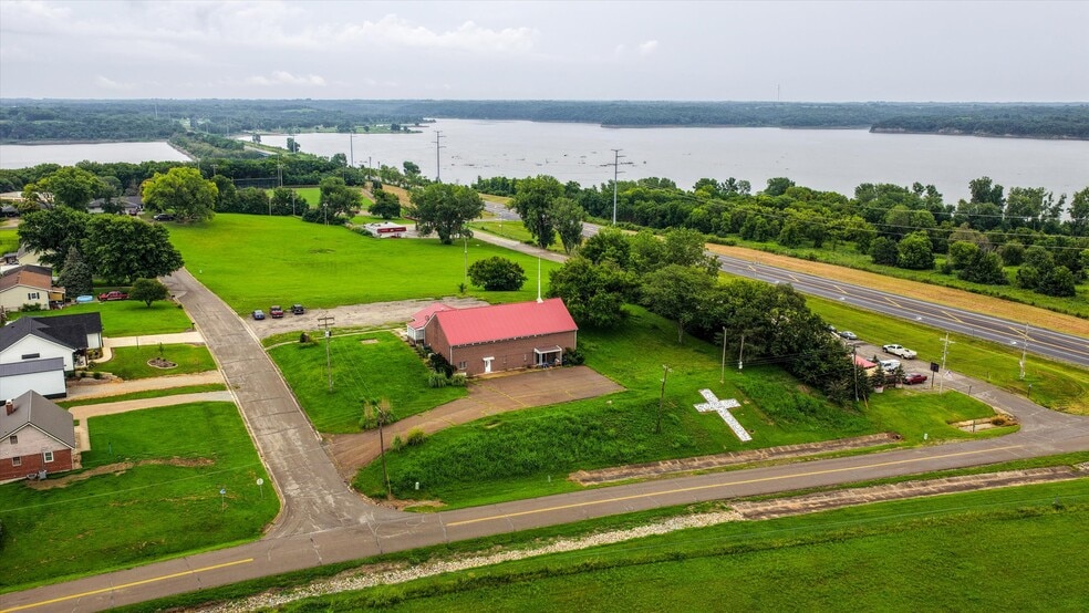 More Photos Of 105 Goldenrod Ave, Ozawkie Industrial For Sale