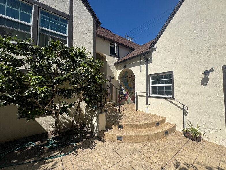 More Photos Of 1652 Oxford St, Berkeley Apartments For Sale