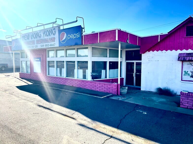 Primary Photo Of 918 W Wine Country Rd, Grandview Restaurant For Sale