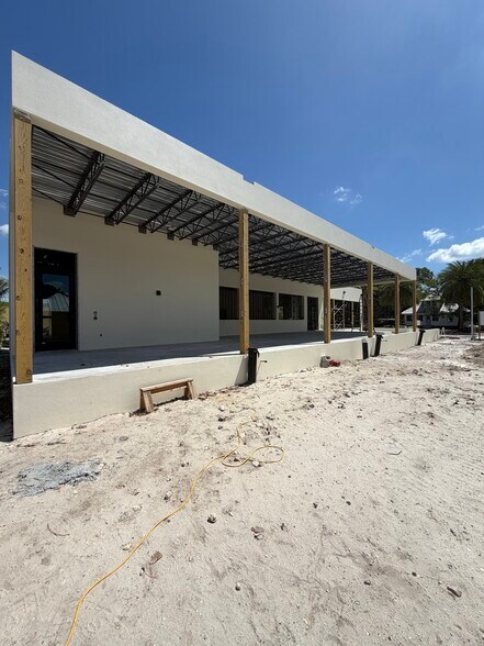 More Photos Of 27548 Old Us-41 Rd, Bonita Springs Restaurant For Lease