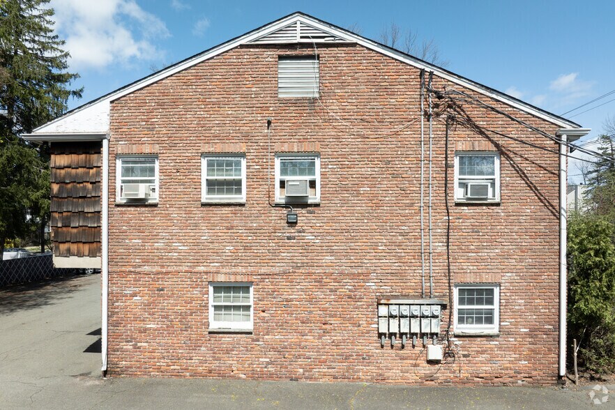 More Photos Of 185 Broadway, Hillsdale Medical For Sale