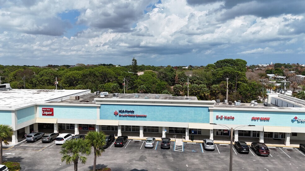 More Photos Of 1119 NE Jensen Beach Blvd, Jensen Beach Unknown For Lease