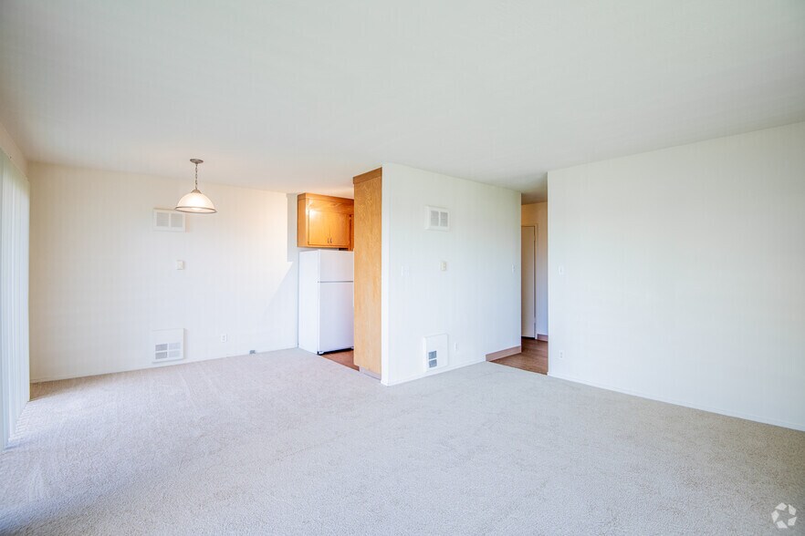 More Photos Of 2051 Shoreline Dr, Alameda Apartments For Sale