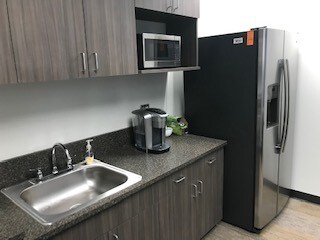 More Photos Of 2 Carlson Pky, Plymouth Office For Lease