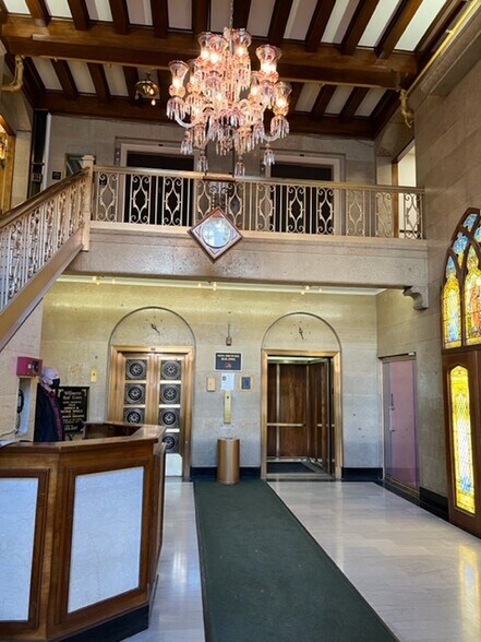 More Photos Of 636 Church St, Evanston Office Residential For Lease