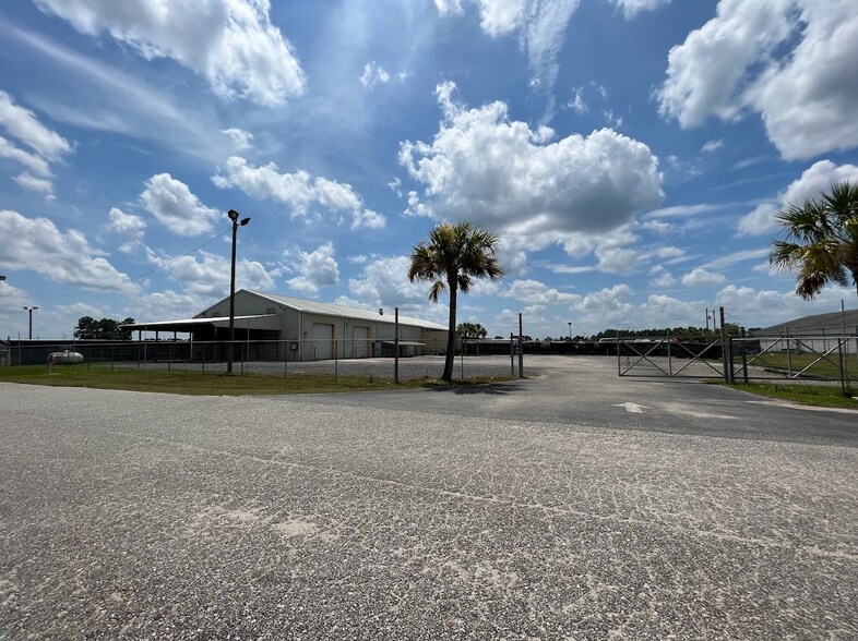 More Photos Of 2700 Highway 52, Moncks Corner Showroom For Lease