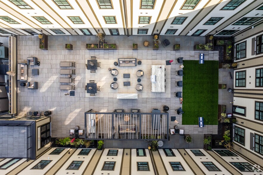 More Photos Of 120 E 5th Ave, Columbus Apartments For Lease