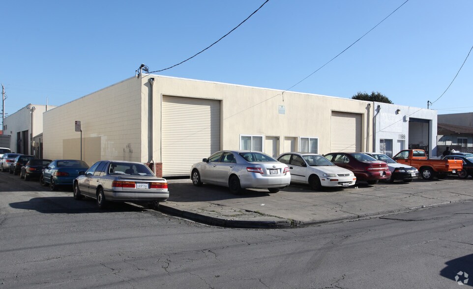 More Photos Of 1188 Montgomery Ave, San Bruno Service For Sale