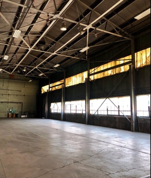 More Photos Of 4713 N Lamon Ave, Chicago Warehouse For Lease