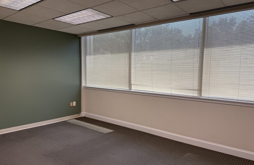 More Photos Of 1225 Martha Custis Dr, Alexandria Apartments For Sale