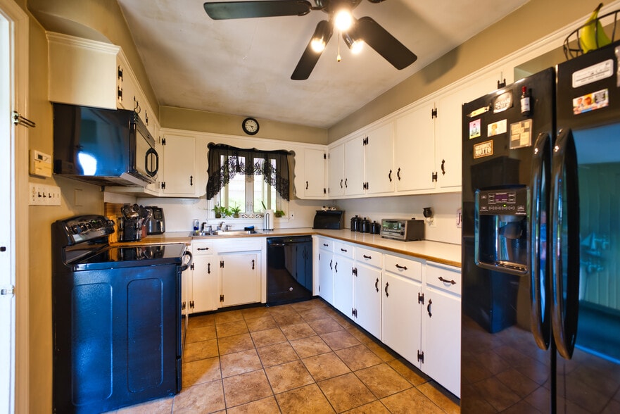 More Photos Of 896 Main Rd, Tiverton Land For Sale