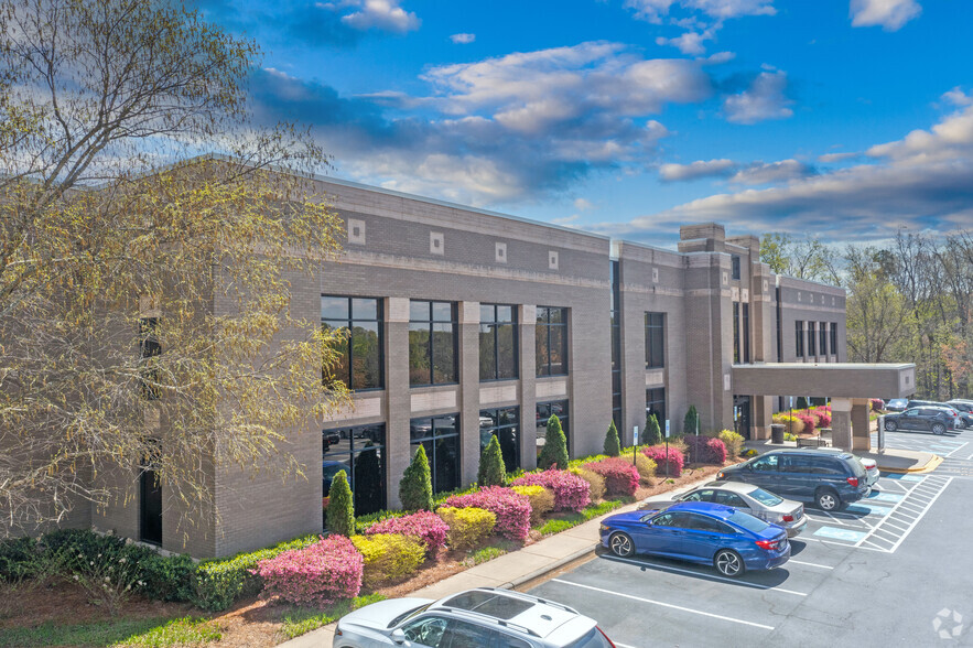 Primary Photo Of 330 Billingsley Rd, Charlotte Medical For Lease