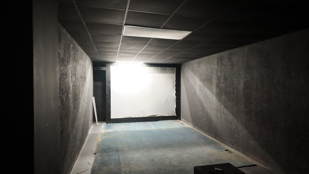 More Photos Of 45 Job Corp Rd, Pine Knot Flex For Sale