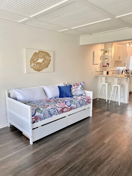 More Photos Of 1014 N Oxford Ave, Los Angeles Apartments For Sale