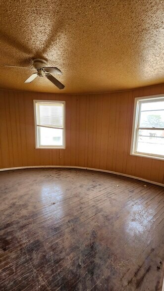 More Photos Of 406 Lfd Dr, Littlefield Apartments For Sale