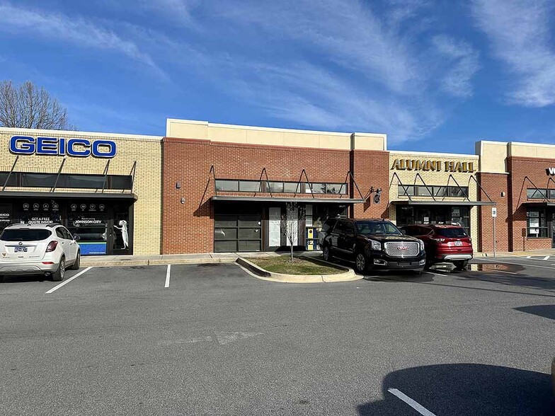 Primary Photo Of 1120 W State of Franklin Rd, Johnson City Storefront For Lease