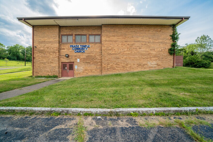 More Photos Of 2618 Bethesda Ave, Columbus Religious Facility For Sale
