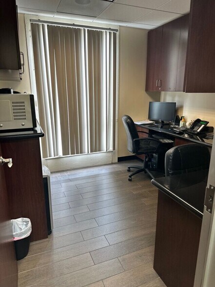 More Photos Of 4902 Irvine Center Dr, Irvine Medical For Lease