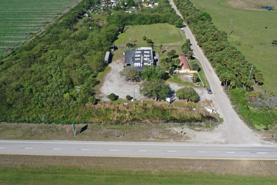 More Photos Of 9891-9915 W US HWY 27, Clewiston Flex For Sale