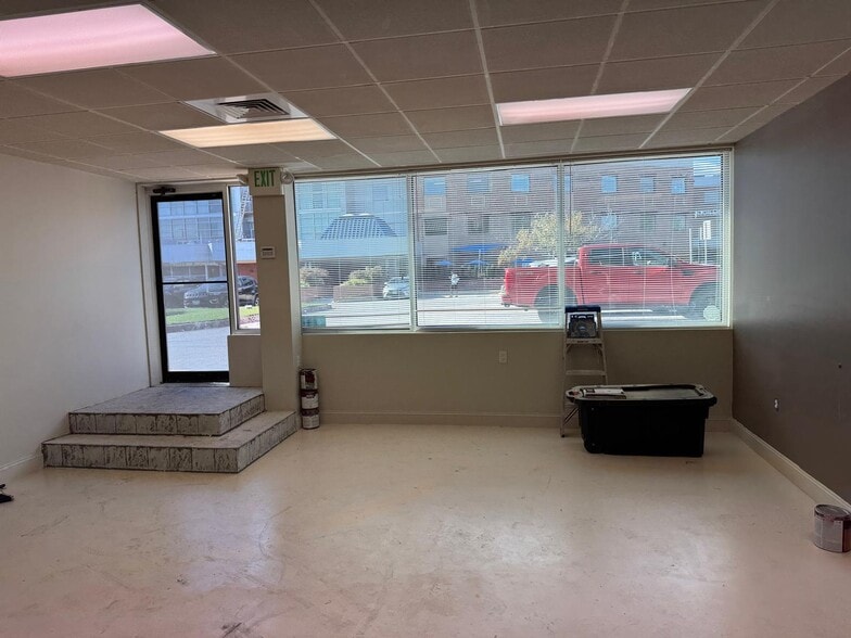 More Photos Of 2760 Boston St, Baltimore Office For Lease