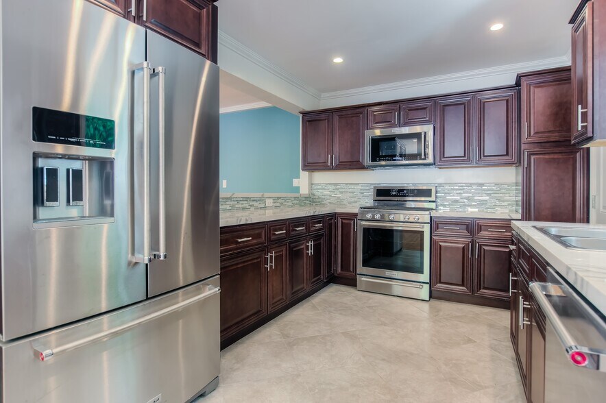 More Photos Of 1301 S Beverly Glen Blvd, Los Angeles Apartments For Sale