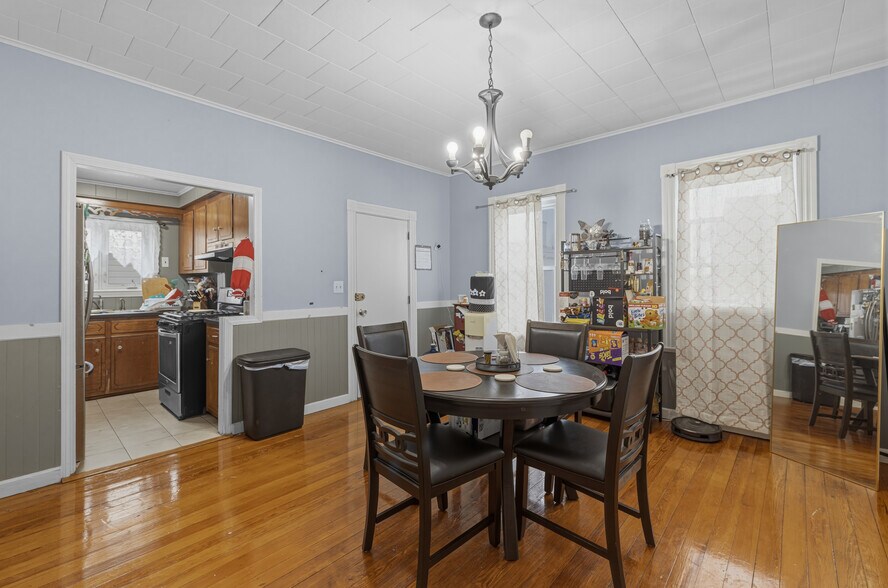 More Photos Of 141 Hunter St, Fall River Apartments For Sale