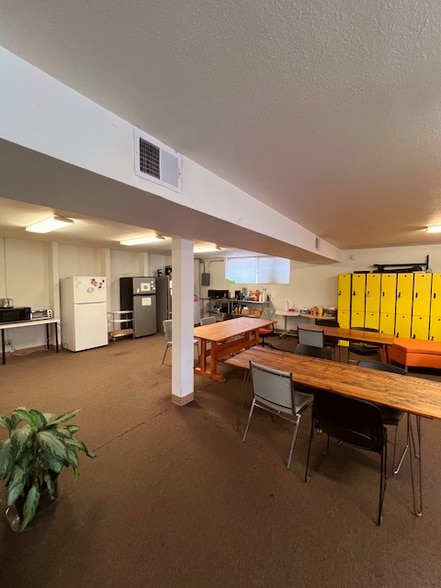 More Photos Of 3795 E 38th Ave, Denver Warehouse For Lease