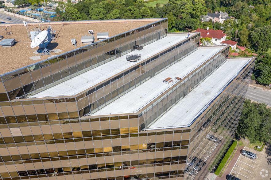 More Photos Of 9801 Westheimer Rd, Houston Office For Lease